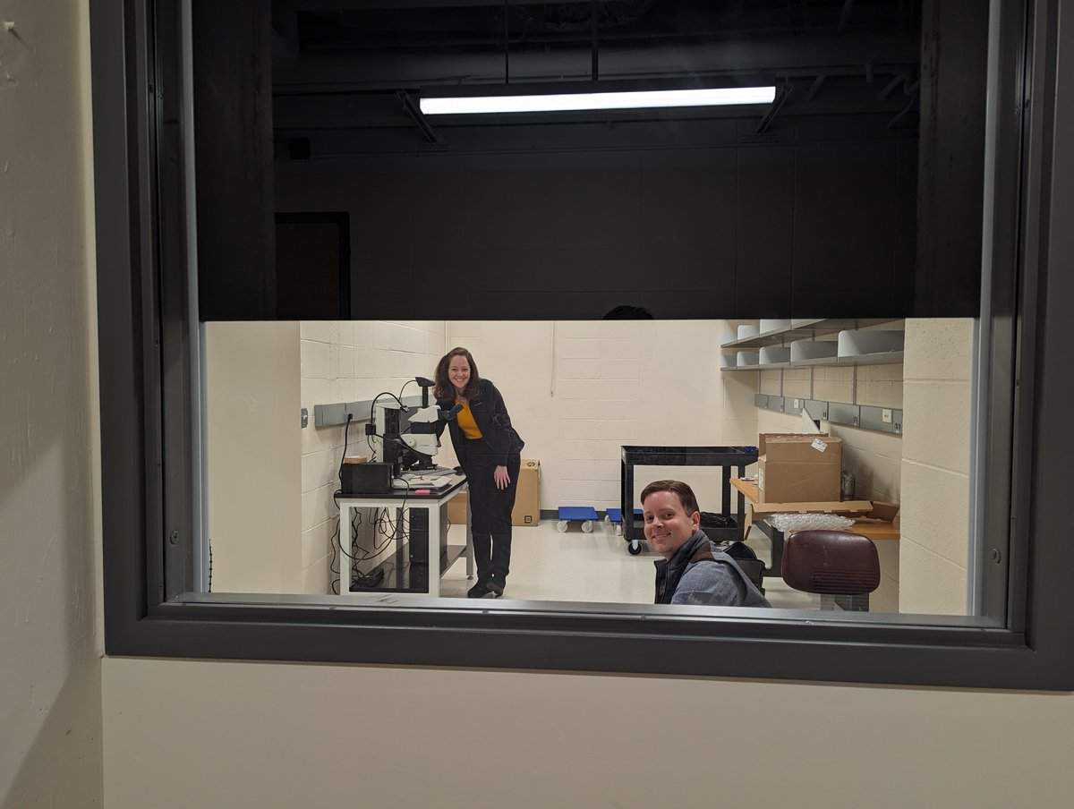 Brandeis Microscopy tweet media