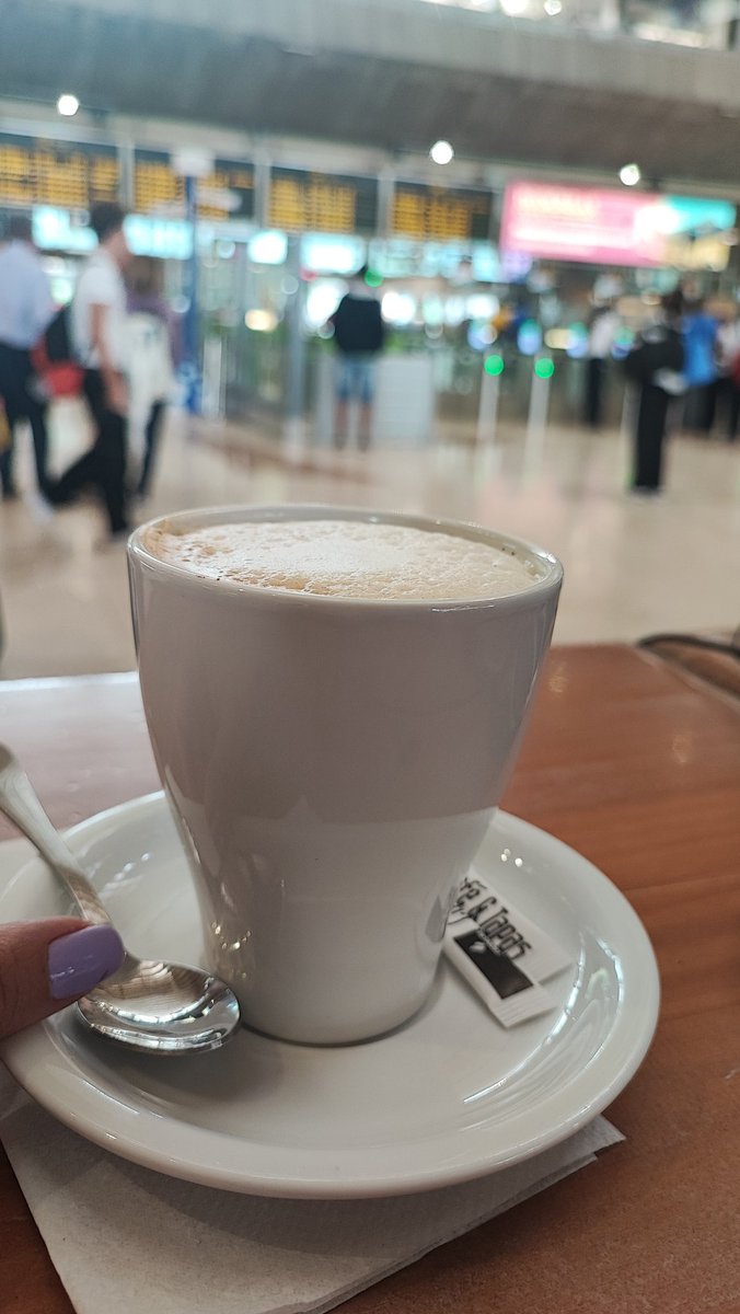 virginiarz's tweet photo. But first, Airport coffee ☕
🛫 https://t.co/W3XAi4o11c