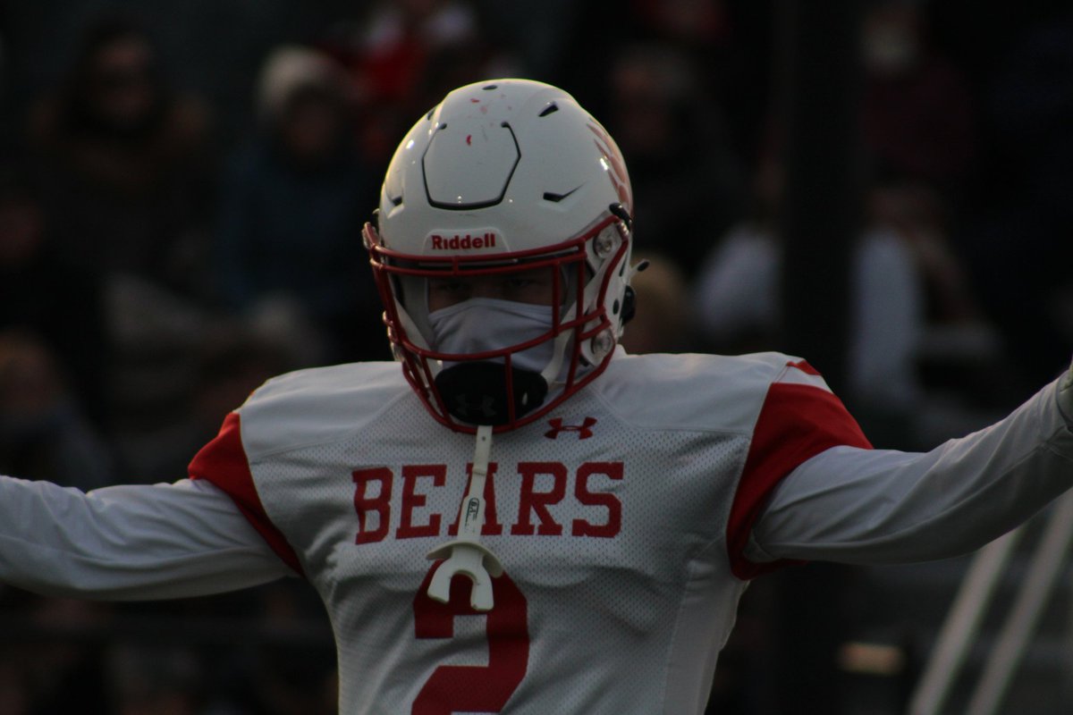 dLoWNFT's tweet photo. Final year has come to an end for this kid ❤️ @williamlow_ @BCHSFB #MBSS

Safety - 57 TCKLS, 1 Sack, 2 FF, 3 INT ✅
WR - 29 Rec, 426yds, 5 TDs ✅
Averaging 4.0 GPA ✅
2023 Conference All-Star ✅
2023 Provincial All-Star❓RT🙏🏼

@USPORTSca #FreeAgent https://t.co/GYzYnyac5p