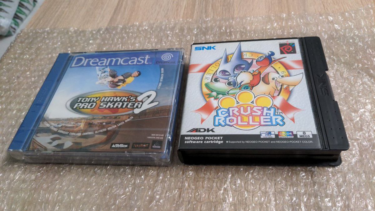 marc_robledo's tweet photo. Recent purchases.
I must say it wasn't on my plans to increase my NGPC collection, but I've got the bug again!
PAL Crush Roller is a pricey item, but found a *very good* offer I couldn't resist to😍 https://t.co/UhMNvSs9He