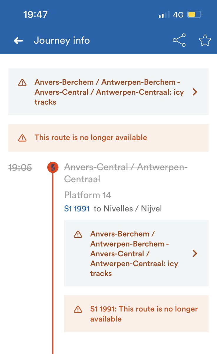sofiejmk's tweet photo. Echt fijn @nmbs wij zitten in de trein maar zonder de app weten we van toeten nog blazen? Meer dan 40min vertraging en dan plots afgeschaft zonder omroepen? Kunnen we erop vertrouwen dat de trein van 20:05 dan wél rijdt want dit spelletje ben ik intussen kotsbeu. Elke dag miserie https://t.co/Sh96Ow07UZ