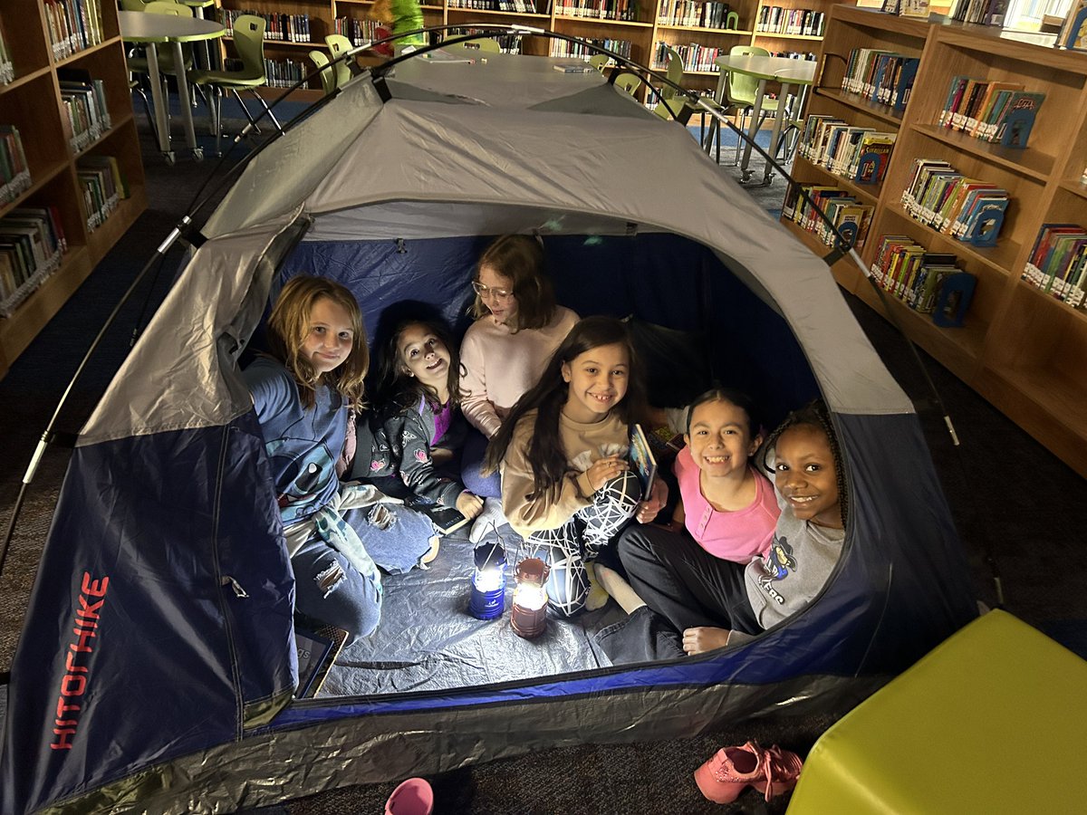 TomlinsonLibrary tweet media