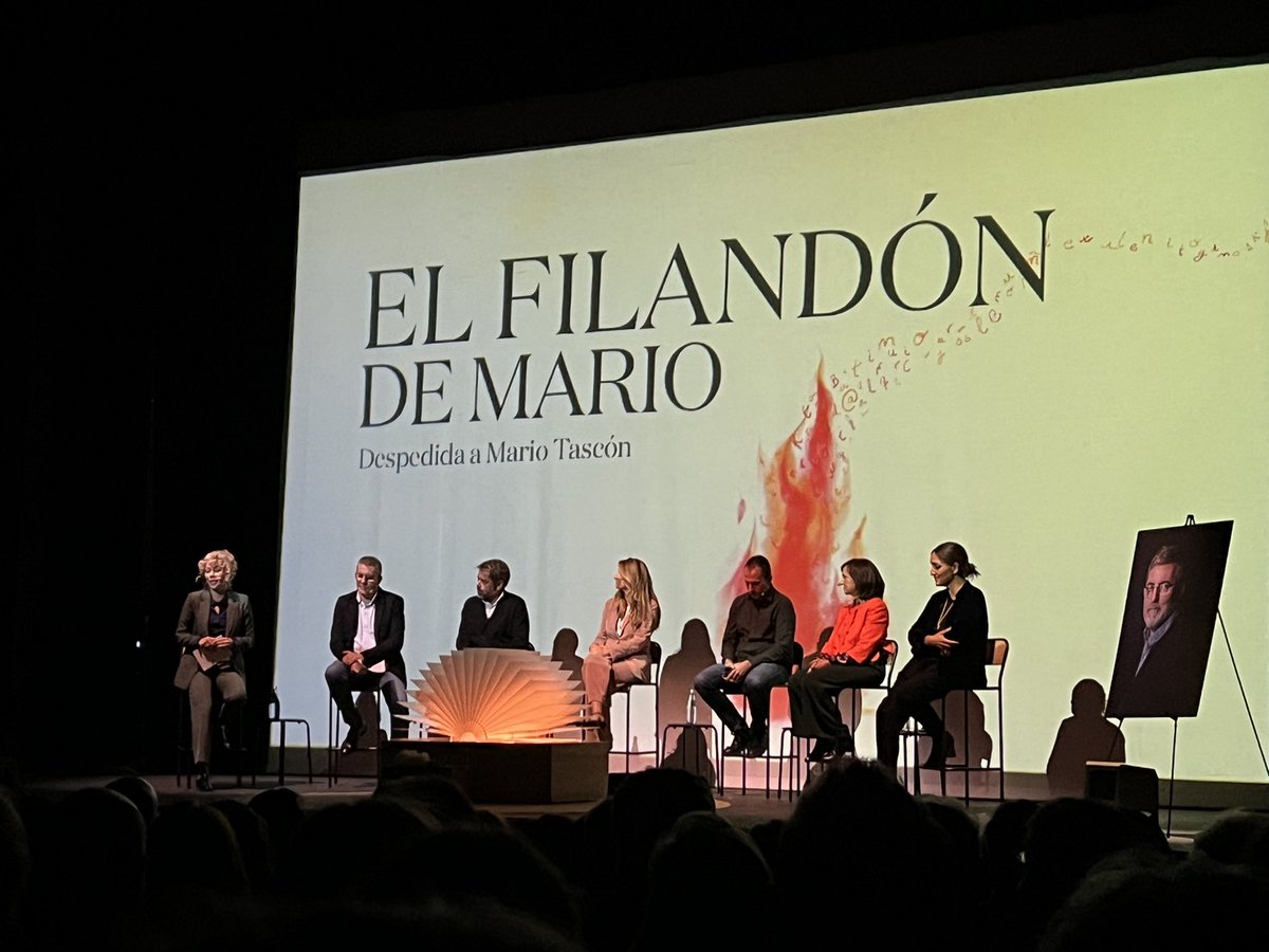 lulagomez's tweet photo. Homenaje a @mtascon #Filandon https://t.co/8Cpl3IM1gw