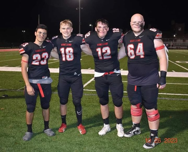 collin_Graiff's tweet photo. This is my second year being selected as a All-Conference Punter and I couldn’t be happier. I truly wouldn’t have been able to get where I have without the support of my coaches and teammates. So to all of you, thank you so much. Vineland strong!🔥🏈❤️‍🔥 @VinelandFB https://t.co/aNc2G0REkd
