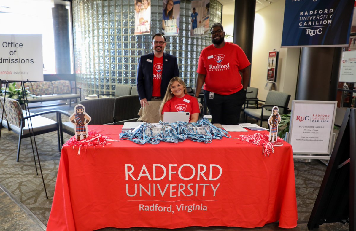 ReadyforRadford's tweet photo. We were thrilled to welcome prospective students and their families to Radford University Carilion over the weekend for Open House! 
There's still time to register for our Nov. 11 Open House on Main Campus.  https://t.co/C82d07LhcO https://t.co/jm1qBzJMFz
