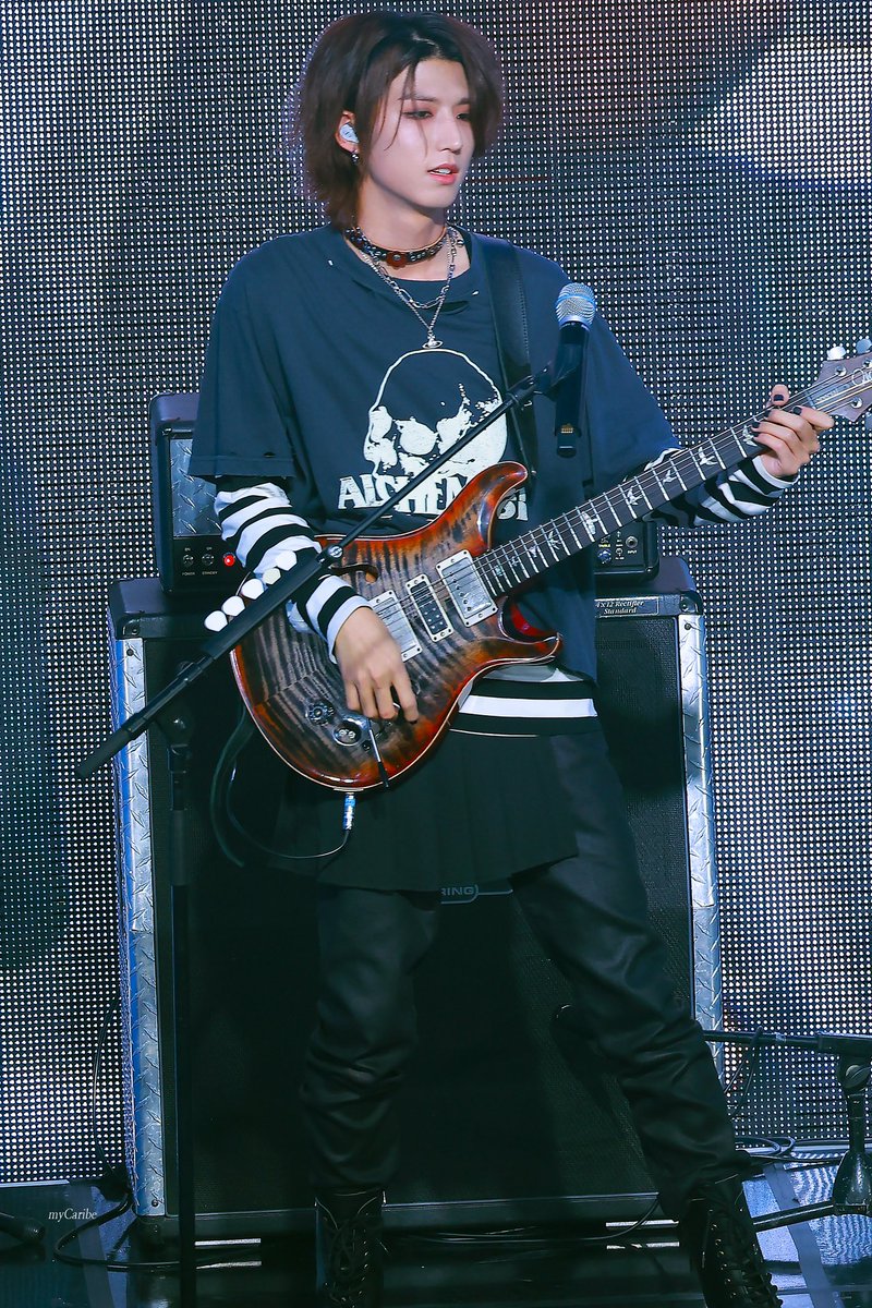 𝑪𝑨𝑹𝑰𝑩𝑬. tweet media