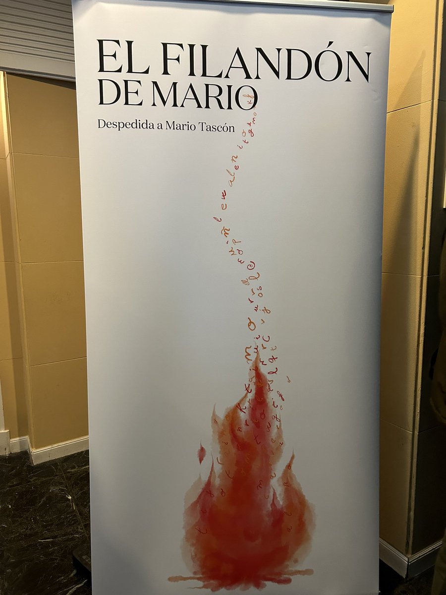 Amparopolo's tweet photo. Despedida y homenaje a Mario Tascón en el Teatro Pavón de Madrid. Esto tampoco podía ser un adiós cualquiera.#filandon
@mariamoyav @losdelvolcan https://t.co/8ktWmoAGGH