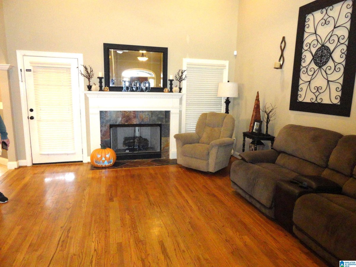 BrandonBridgmon's tweet photo. Listing Address: 9535 AMBROSE LANE, Kimberly, AL 35091
Listing Price: $430,000
Schedule a showing and request more information here: https://t.co/V3yPU5WiJZ https://t.co/vm7T0zvQfY