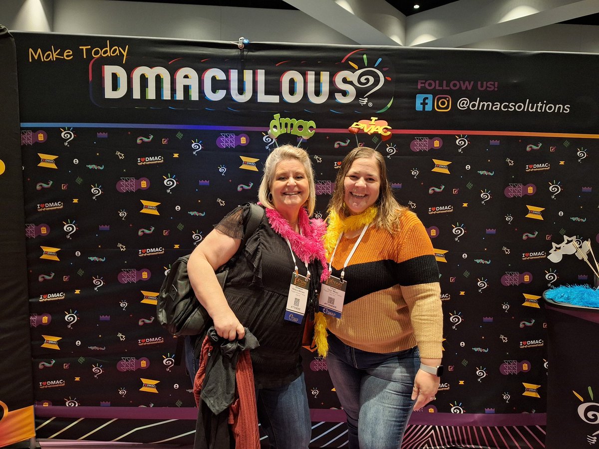 AISD_ADS's tweet image. Striking a pose for @dmacsolutions  #datageek @mimuntx07