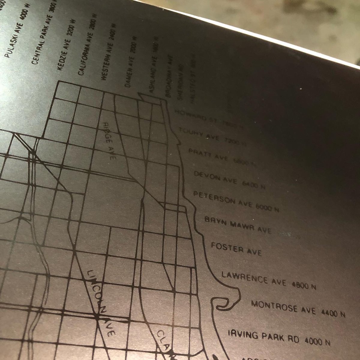 smashedplastic's tweet photo. Hello, Chicago!!
Ask me about black-on-black spot gloss printing for your upcoming projects. Such a stunning effect - hard to capture on camera!!

#chicagovinyl #pressedwithloveinchicago #midwestmade #pressingplant #chicagopressingplant #recordpressing #recordpressingplant https://t.co/t6qScxl5Uz