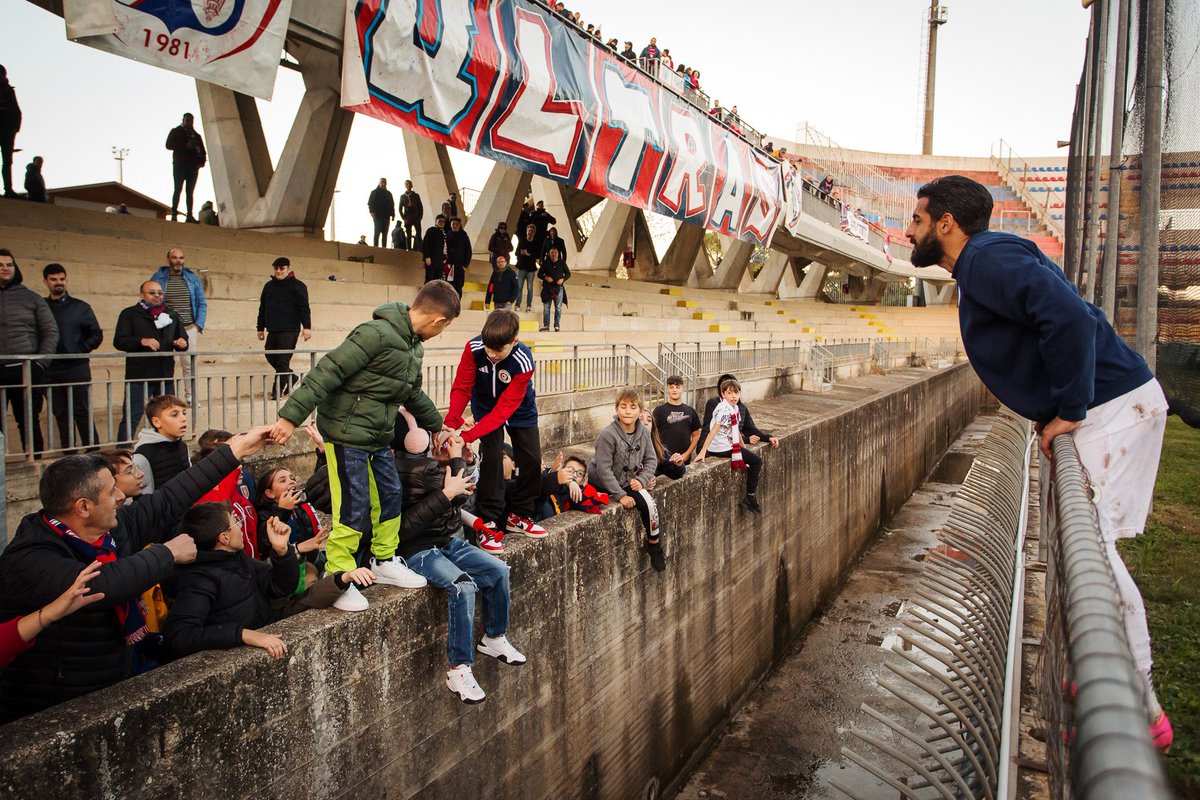 Campobasso1919's tweet photo. 🔴🔵 Best moments from #CAMFAN https://t.co/5e27NsoWOm