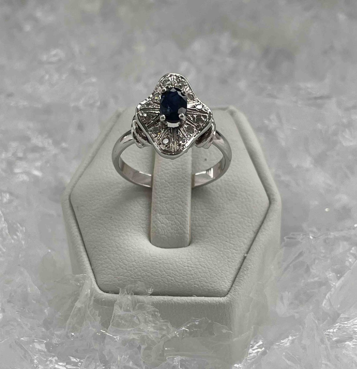 #CCSGala23 live auction sneak peek: raise your bidding card for this magnificent 14-karat, white gold, natural sapphire and diamond ring generously donated by #ChristinesJewelleryBolton.

Will you join us under the stars? Purchase your tickets today: ow.ly/Ozjc50Q4IYj
