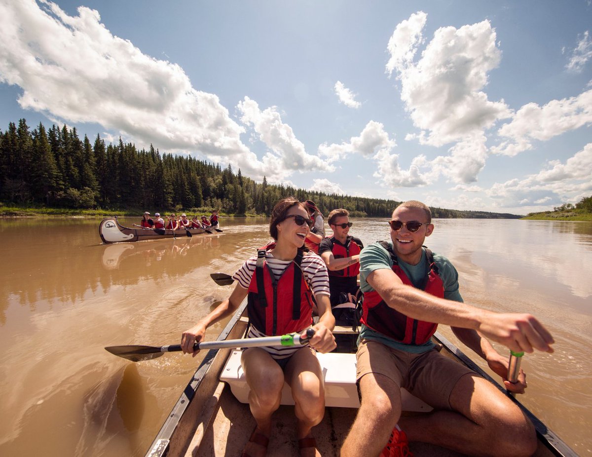 olp_plo_canada's tweet photo. If you are interested in learning or improving French and travelling to a new part of Canada, then Explore might be the perfect program for you! 🇨🇦 Learn more at https://t.co/f5pHdGydFn 

#LanguageLearningPrograms #FundedByTheGovernmentOfCanada #ExploreCanada https://t.co/Hf0LZKd4Bg
