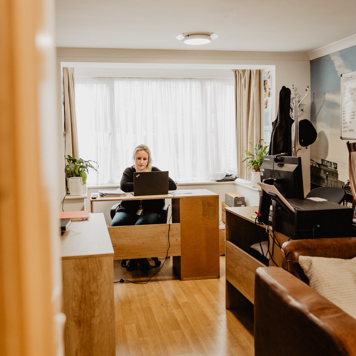 RMHCUK's tweet photo. We're hiring! π
Could you be the next person to join the Ronald McDonald House Charities UK family? β€οΈ
Check out our vacancies here: π https://t.co/fCJvVLLdmI
#CharityJobs #Hiring #rmhcuk https://t.co/RFTYOwqdAc