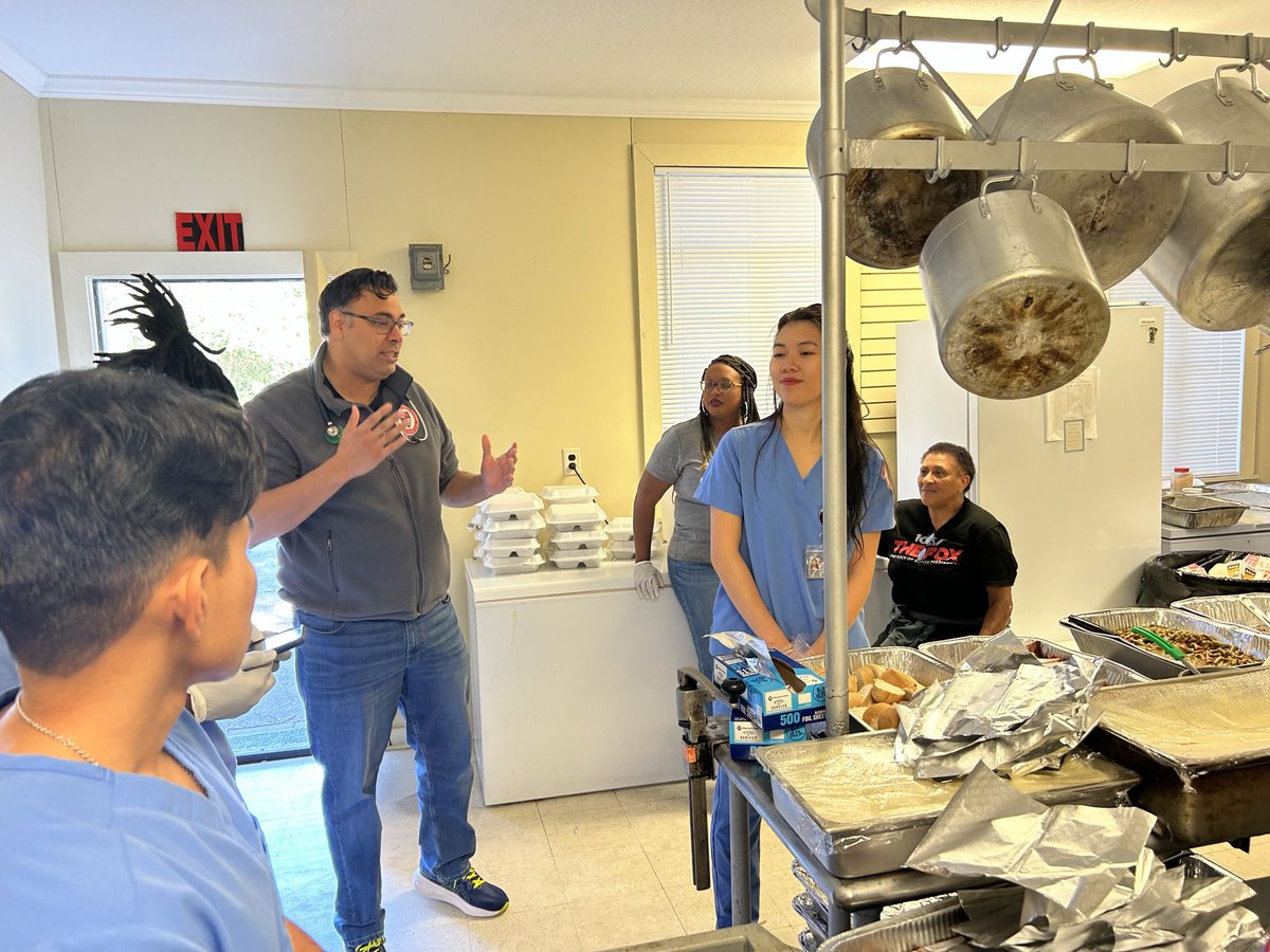 WCUCOMDO's tweet photo. On Sat. we had the opportunity to assist Mt. Carmel Baptist Church by preparing meals and performing health screenings for the homeless. Serving our community is at the heart of our mission and we are honored to partner with orgs to help those in need. https://t.co/TjfIAVUliT