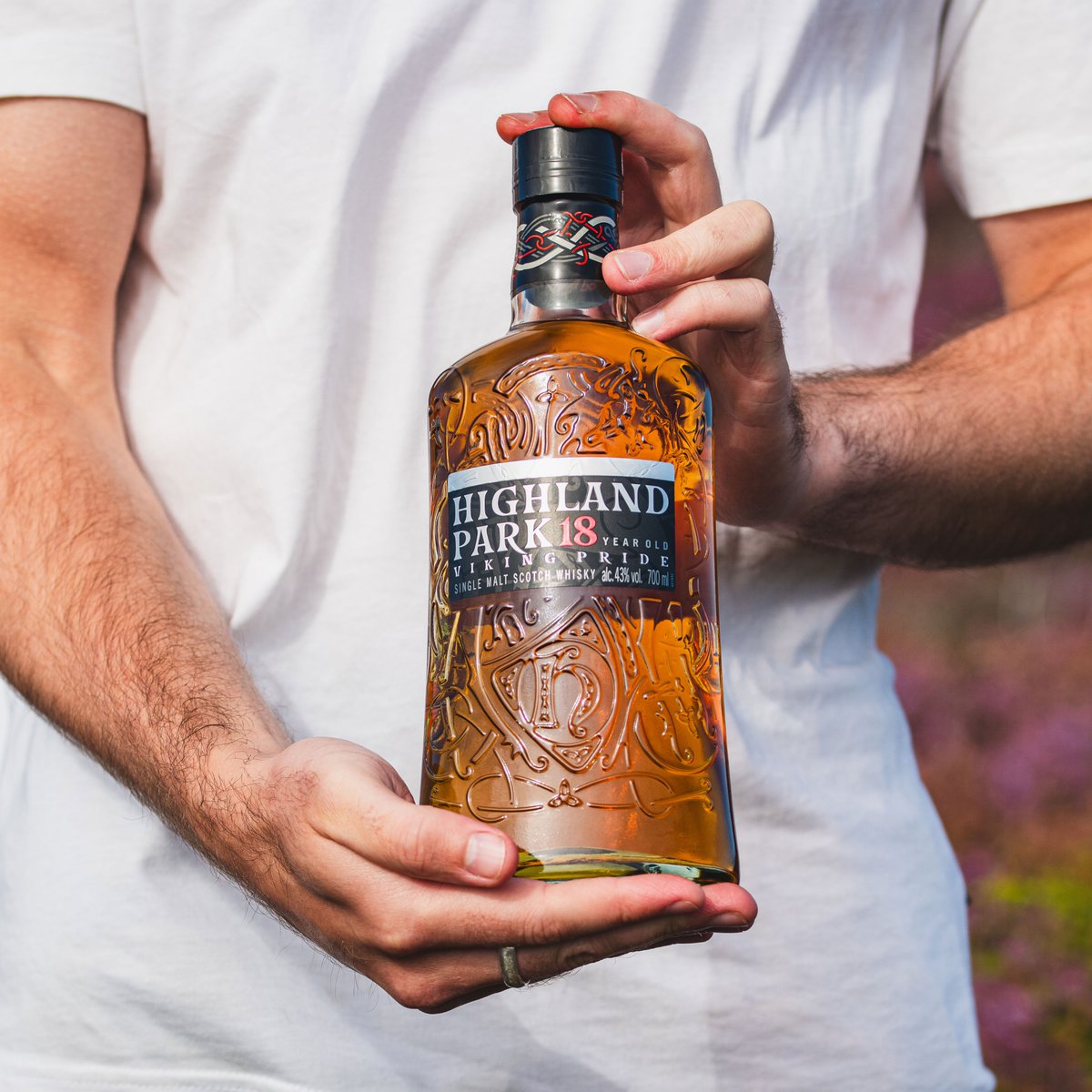 The perfect gift for whisky lovers this festive season, Highland Park 18 Year Old is full-bodied & refined, packed full of notes of dark chocolate, orange zest, and fragrant Orcadian peat smoke. #HighlandParkWhisky Please enjoy Highland Park responsibly.