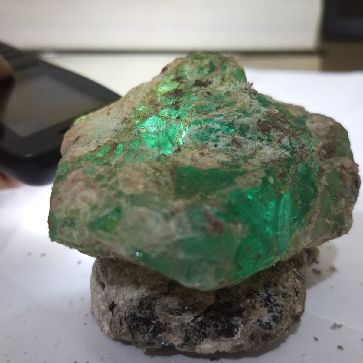 My brother surprised me with an extraordinary gift from Karamoja, Uganda. 
This unique find could be fluorite, a mineral with versatile uses. 

Feeling good 👍 😊

#miningexploration #mining #drilling #diamonddrilling #miningindustry #exploration #drillingequipment