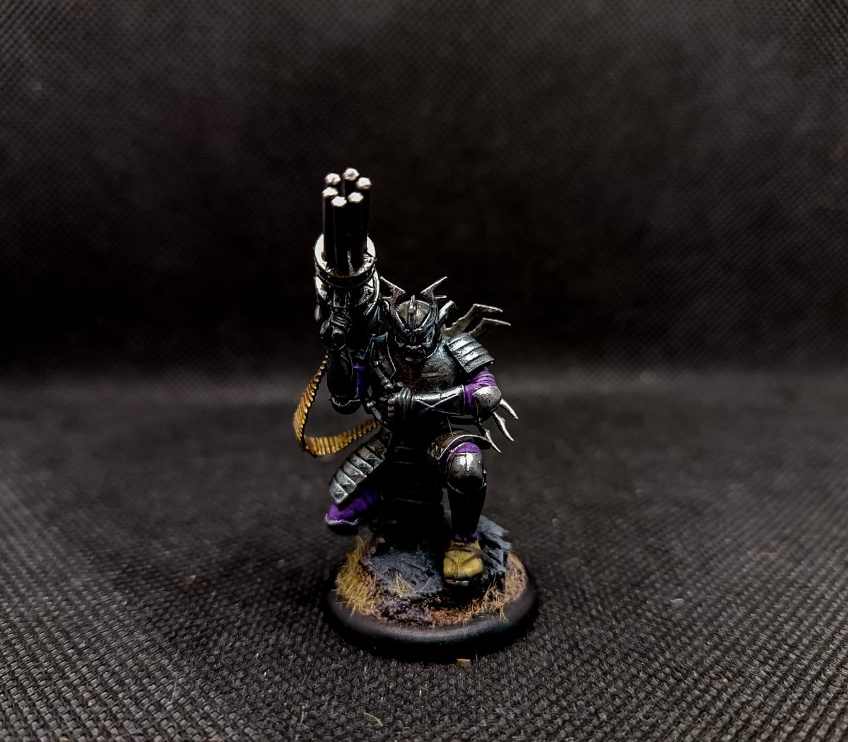 Nicola90tn's tweet photo. #Malifaux #tenthunders #samurai #versatile #SilentStrike #miniatures #fantasy #horror #m2e #m3e @WyrdGames #wyrdgames #wyrd #paintingmalifaux #miniaturesgames #malifauxwargames #sharethehobbylove #ilovewargames #skirmish #totallywyrd #vallejocolors #airbrush #speedpaint #slapchop https://t.co/6CfbqRYugM