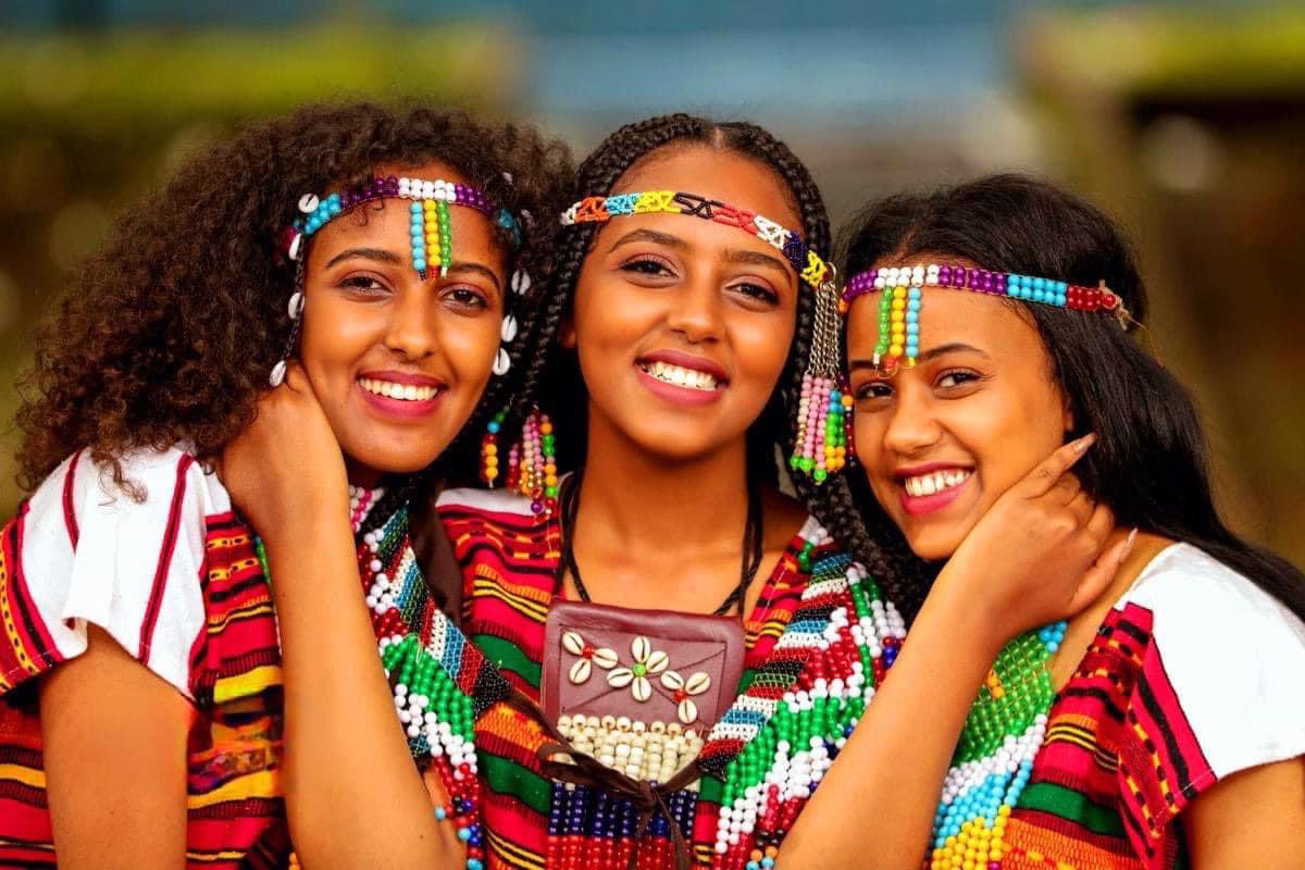 IamMzilikazi's tweet photo. HARAMBEE: Pulling together towards a united Afrika where everyone is proud of their heritage, culture and traditions #CelebrateAfrika 7 https://t.co/F9YzpCXm0I