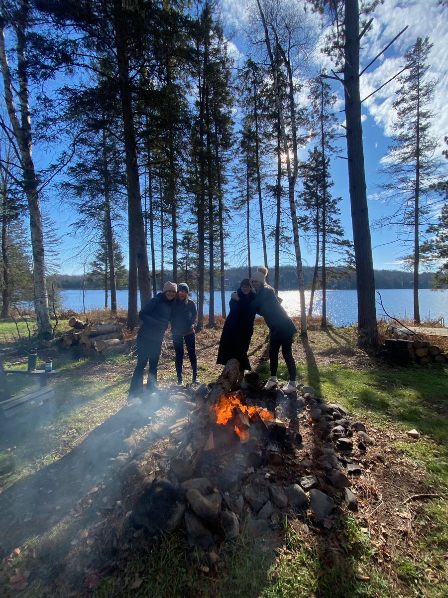 bero_emily's tweet photo. Northern woods, bonfires &amp; lifelong friends. Pinch me 🫶🏼 https://t.co/CTopDBMdWz