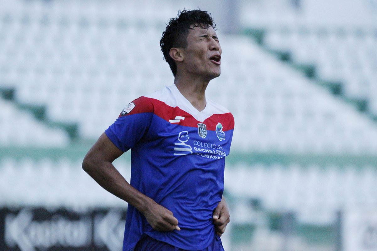 paco_jf's tweet photo. Acabó el invicto | Estudiantes del Cobach sufrió su primera derrota en @LigaTDP, al caer 1-2 ante Cruz Azul Lagunas, en actividad de la fecha 8. @TerceraM @Terceramex #ligatdp #futbol #Chiapas https://t.co/tifc2cFzKb