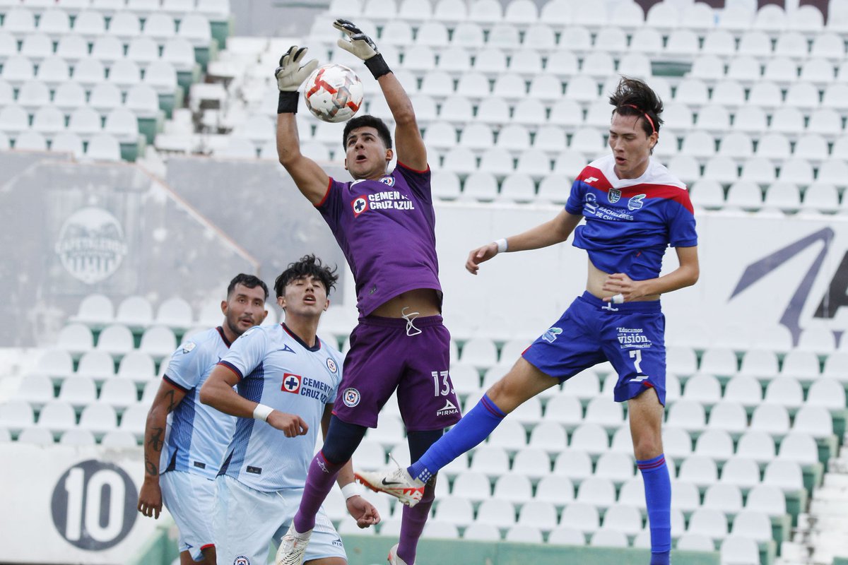 paco_jf's tweet photo. Acabó el invicto | Estudiantes del Cobach sufrió su primera derrota en @LigaTDP, al caer 1-2 ante Cruz Azul Lagunas, en actividad de la fecha 8. @TerceraM @Terceramex #ligatdp #futbol #Chiapas https://t.co/tifc2cFzKb