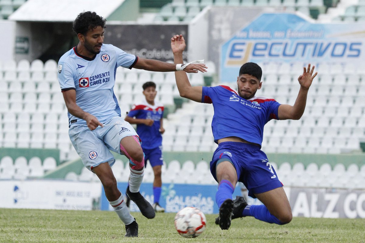 paco_jf's tweet photo. Acabó el invicto | Estudiantes del Cobach sufrió su primera derrota en @LigaTDP, al caer 1-2 ante Cruz Azul Lagunas, en actividad de la fecha 8. @TerceraM @Terceramex #ligatdp #futbol #Chiapas https://t.co/tifc2cFzKb