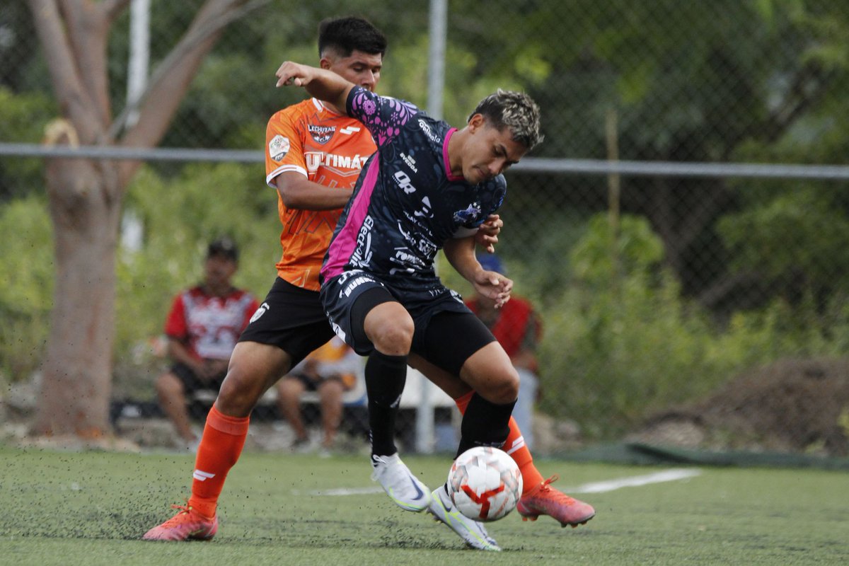 paco_jf's tweet photo. Empate de último minuto | Con anotación de su capitán Luis Silias, Lechuzas UPGCH rescató el empate a un gol ante @AlebrijesOaxaca, en la fecha 8 de @LigaTDP @Terceramex @TerceraM #futbol #Chiapas #ligatdp https://t.co/pYAUbMLZ7L