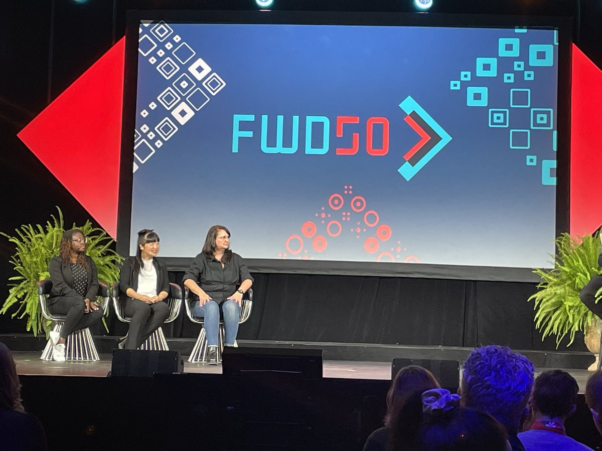 Great @fwd50conf session on digital teams and what it takes 👏👏👏. @acroll Daphnee Nostrome, Ebony Sager, @xiaopu #FWD50