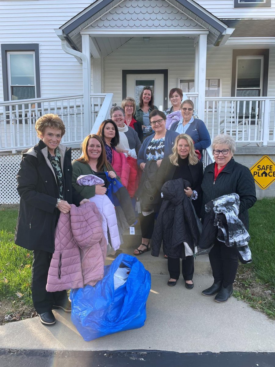 INFarmBureau's tweet photo. This past weekend, the INFB Women’s Leadership Committee participated in their annual retreat, which took place at the Brown County Inn in Nashville, IN. The committee spent time in the community, delivering winter jackets, hats and gloves to the Brown County School District for families who may not be able to afford them this winter. 

They also participated in a personality assessment, worked on 2024 Book of the Year activities, learned about local government and the election process, reflected on 2023 programs, discussed 2024 plans and more.