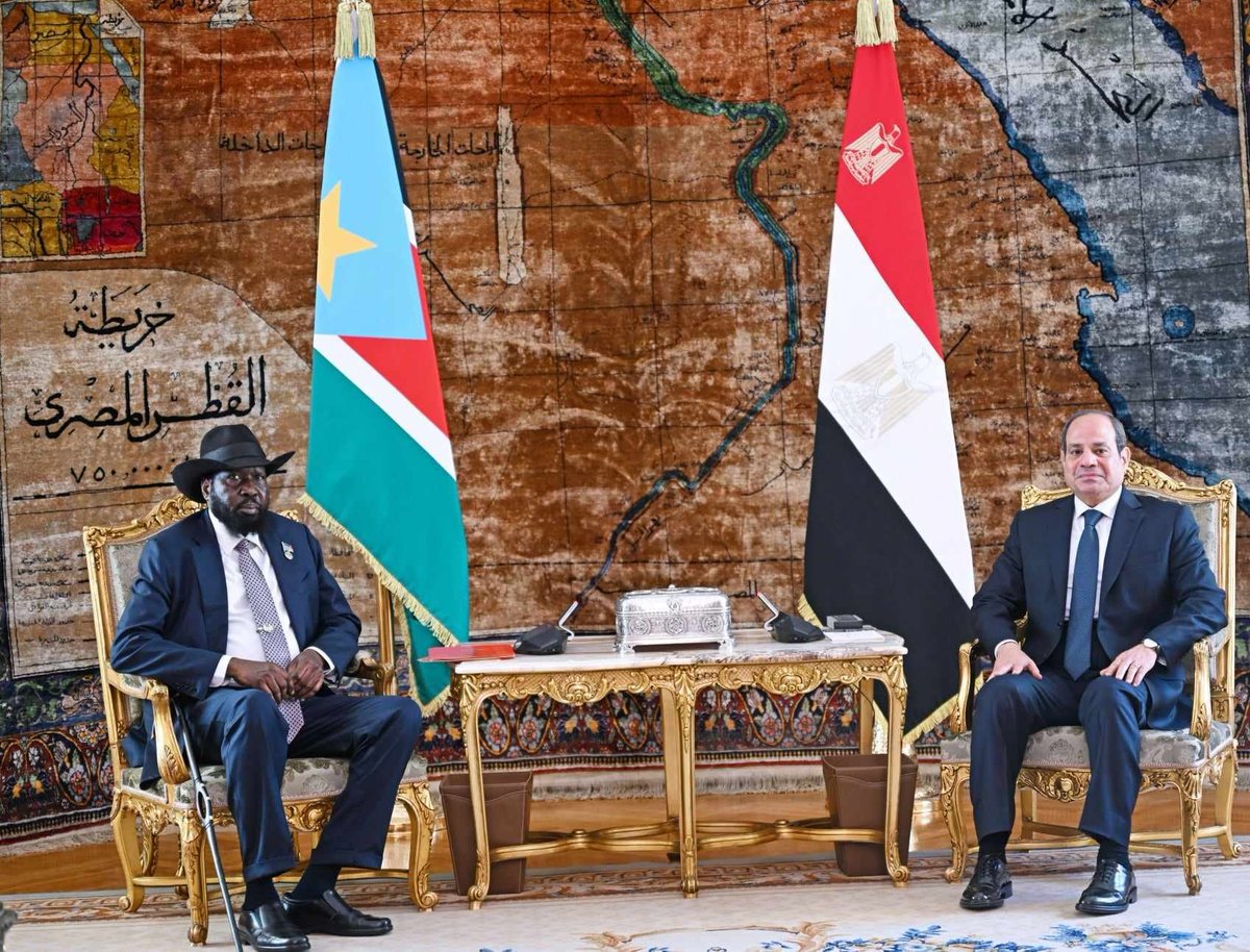 SouthSudanGov's tweet photo. President Salva Kiir met his Egyptian counterpart Abdel Fattah el-Sisi in Cairo.

He commended the cordial relations between Juba and Cairo, saying they would implement joint cooperation agreements for the interest of the people of the two countries.🇸🇸🇪🇬 https://t.co/0PMqx9r5E8