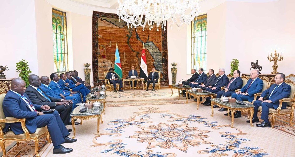 SouthSudanGov's tweet photo. President Salva Kiir met his Egyptian counterpart Abdel Fattah el-Sisi in Cairo.

He commended the cordial relations between Juba and Cairo, saying they would implement joint cooperation agreements for the interest of the people of the two countries.🇸🇸🇪🇬 https://t.co/0PMqx9r5E8