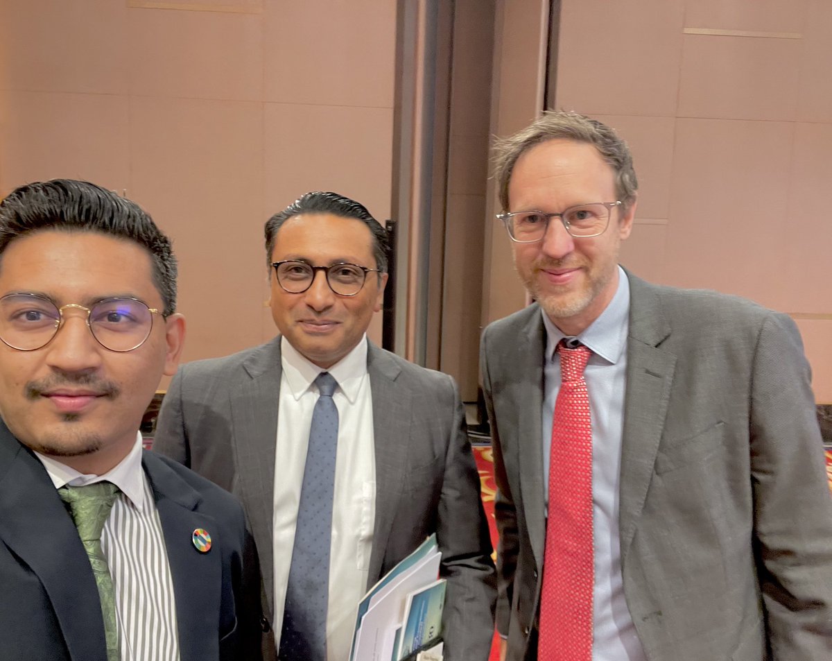 Kjaykp1's tweet image. Pleasure to reunite with @SwarnimWagle 🇳🇵at the #14thSAES regional meet supported by @UNDP_BD highlighting the importance of unlocking #SouthAsia’s vast untapped potential inc renewable energy to pave way for a sustainable future #RegionalUnity #EconomicIntegration #ClimateAction