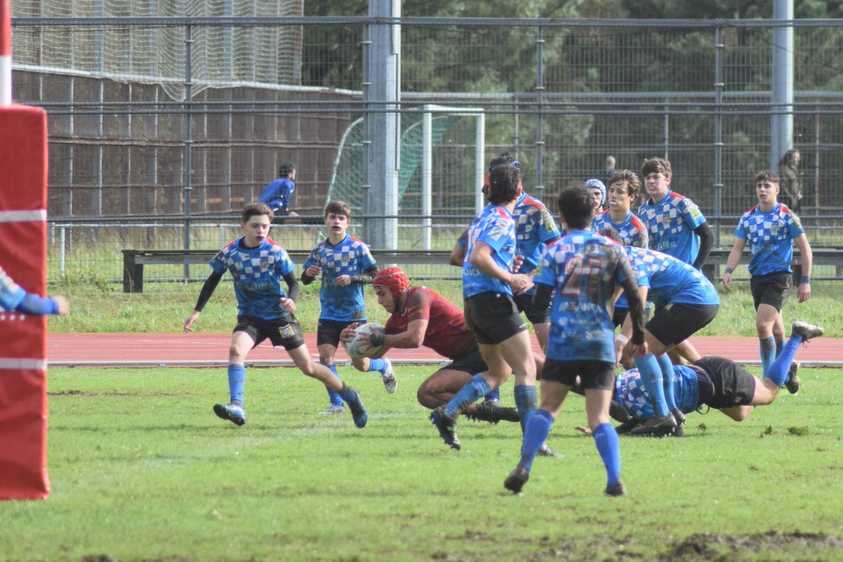 CampoCharlie's tweet image. Fin de semana oval (a distancia) desde la banda de 🏟️#AsLagoas #CUVI #vigo
📅5 Noviembre
⏲️12.00   
Partido #LGRM18 #M18 
@VigoRugbyClub 
86🆚12
@ClubRugbyFerrol 
Claro dominio de Vigo ante un Ferrol que no se rindió
#rugbygalego #rugbyespañol #Rugby