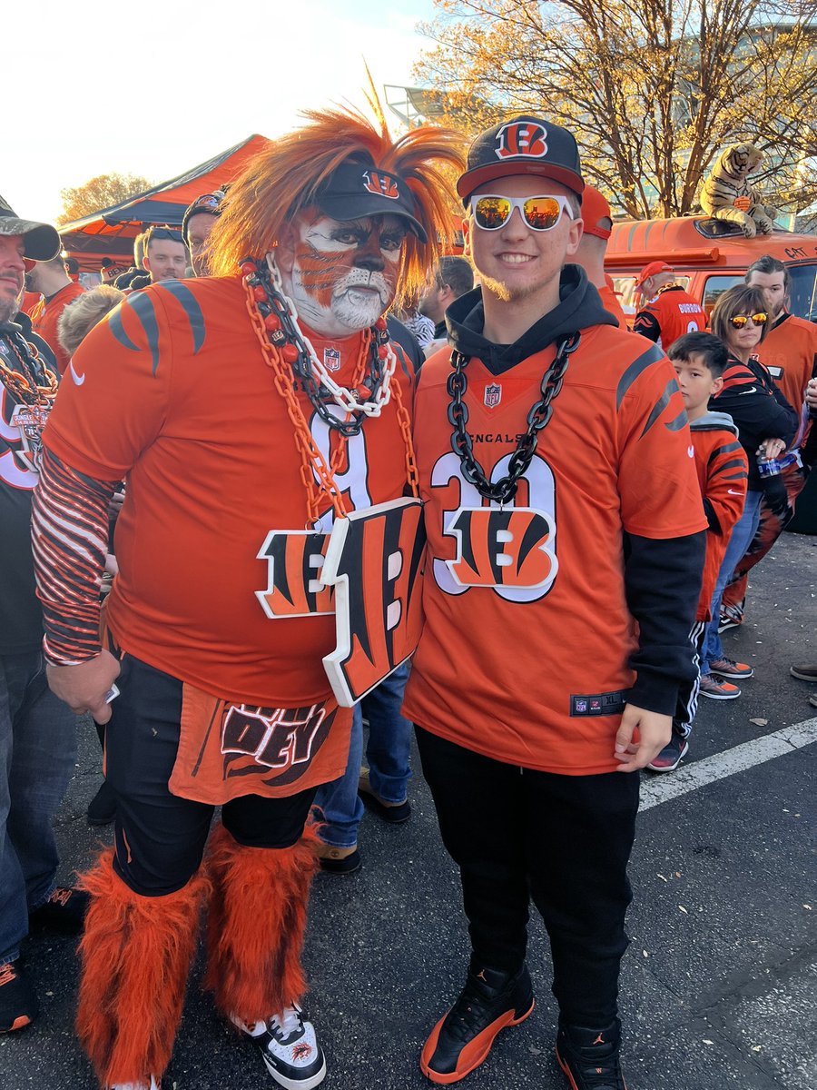 _sbjr30's tweet photo. FIRST EVER STRIPE THE JUNGLE!!

https://t.co/Yrv8aKeu6o

Best Video Yet!
Special Thanks too @bengaljims_BTR @TonyDaTiger96 @steventhomas05 

Cincinnati was amazing can’t wait for the next game
Stay Tuned For Next Video!! https://t.co/g8D5SFYOas