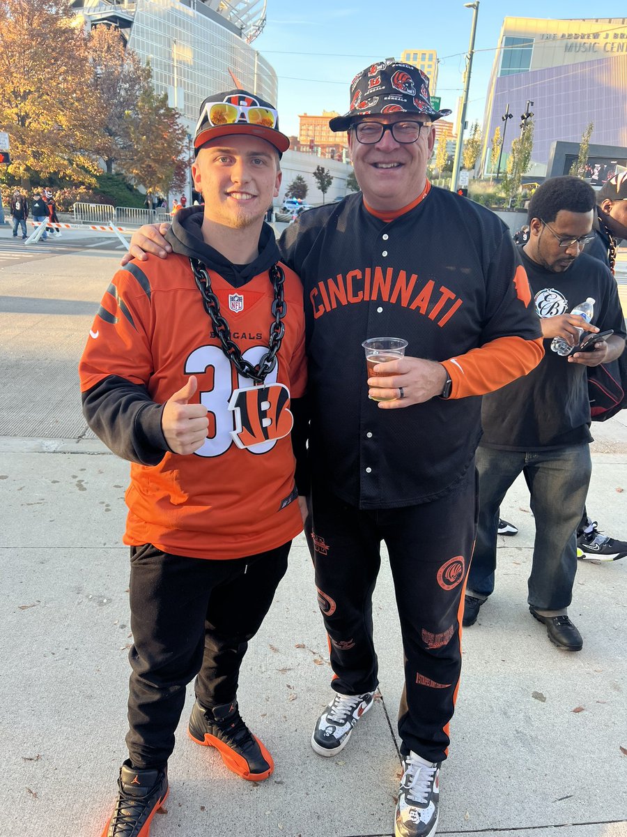 _sbjr30's tweet photo. FIRST EVER STRIPE THE JUNGLE!!

https://t.co/Yrv8aKeu6o

Best Video Yet!
Special Thanks too @bengaljims_BTR @TonyDaTiger96 @steventhomas05 

Cincinnati was amazing can’t wait for the next game
Stay Tuned For Next Video!! https://t.co/g8D5SFYOas