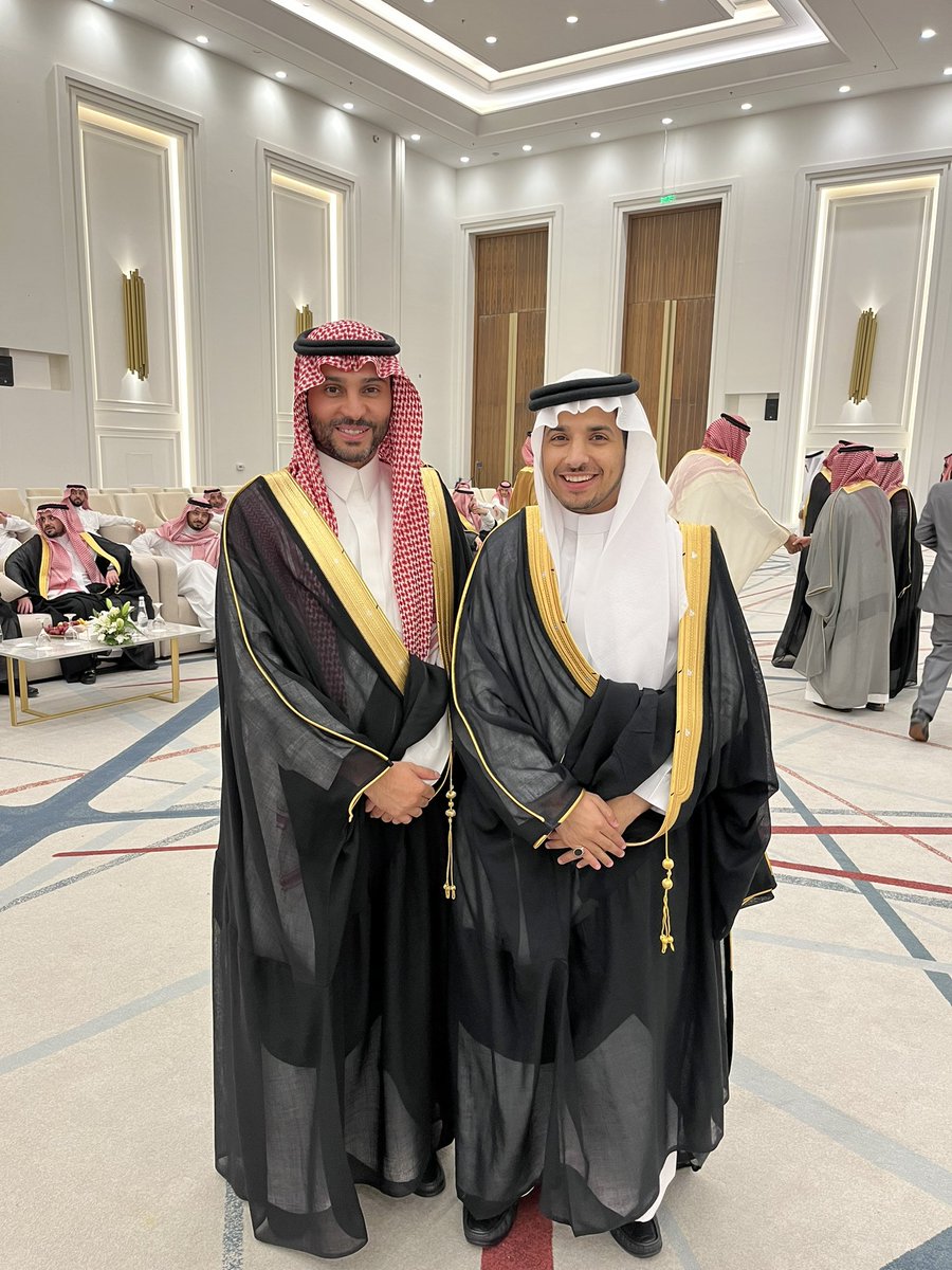 a776333's tweet photo. زواج الصديق : عبدالله سلطان الحسين 

بارك الله لكما وبارك عليكما وجمع بينكم في خير https://t.co/S0IahwIkd1