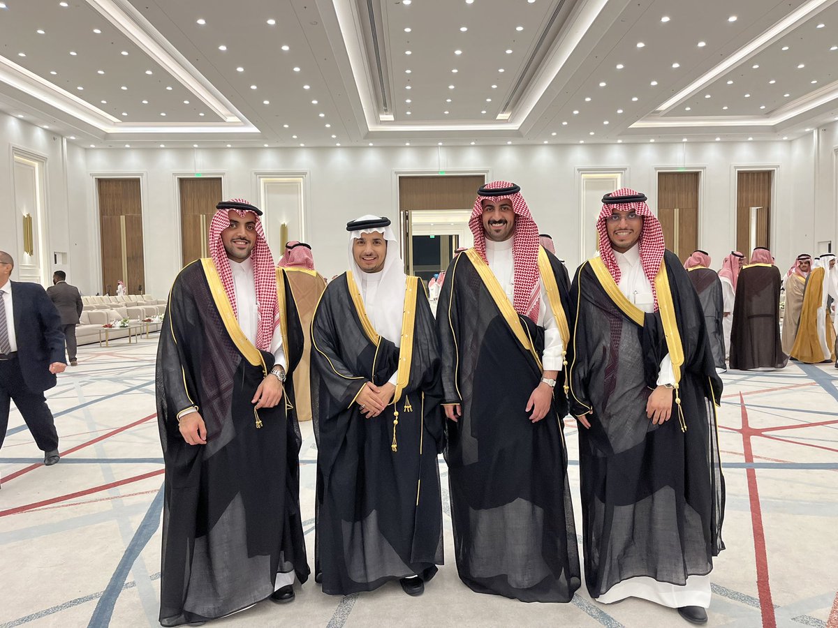 a776333's tweet photo. زواج الصديق : عبدالله سلطان الحسين 

بارك الله لكما وبارك عليكما وجمع بينكم في خير https://t.co/S0IahwIkd1