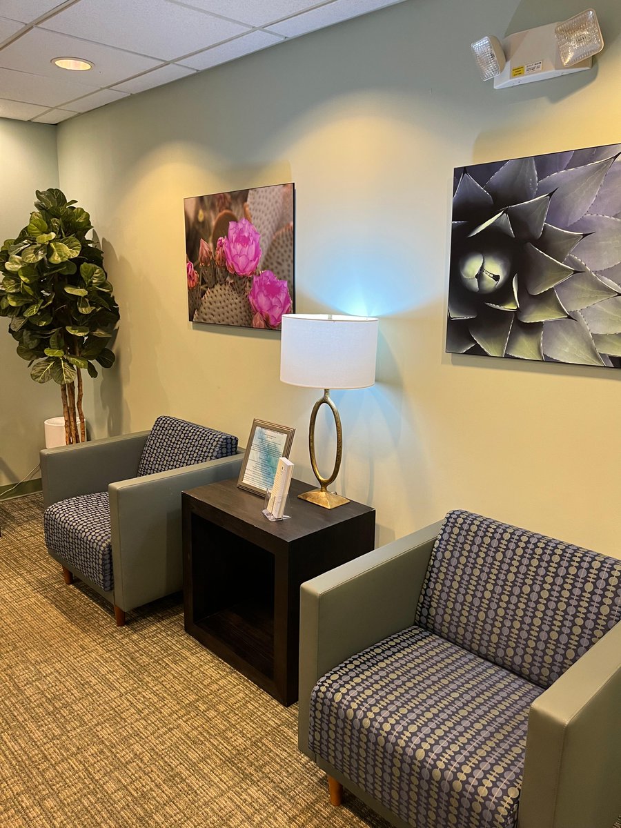 NY_FacePlace's tweet image. Welcome to the office!!! Come visit us here at 134 Mineola Blvd. in the heart of the village of Mineola. Check out our spa promotions and book your spa service now. 
#NYFacePlace #Welcome #FaLLInLoveWithYourself #November2023 #skincare #selfcare #esthetics