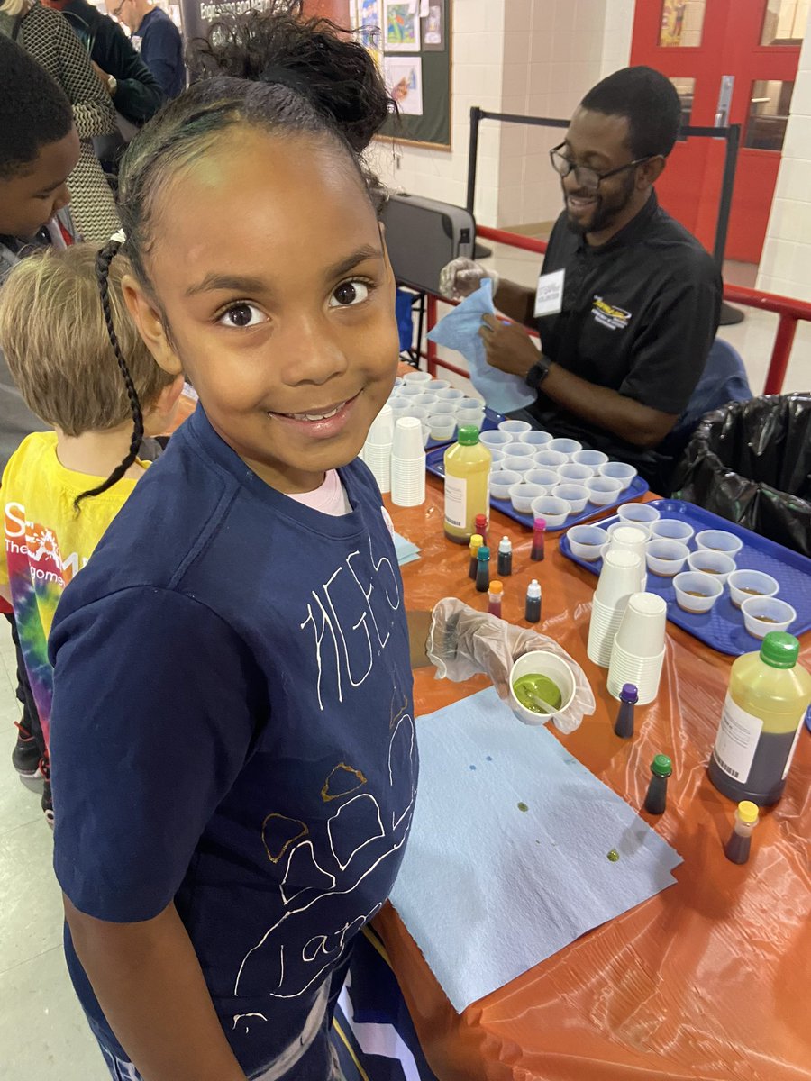 HGESchool's tweet photo. We were excited to see some of our scholars join Ms. Siaway, our art teacher, at STEAMFest at Montgomery Academy.
#TheresMoreWithMPS
#TeamingUpForExcellence
#Operation73
@QuantinaSides @MPSAL @SuptMJBrown https://t.co/hdsoXCoNio