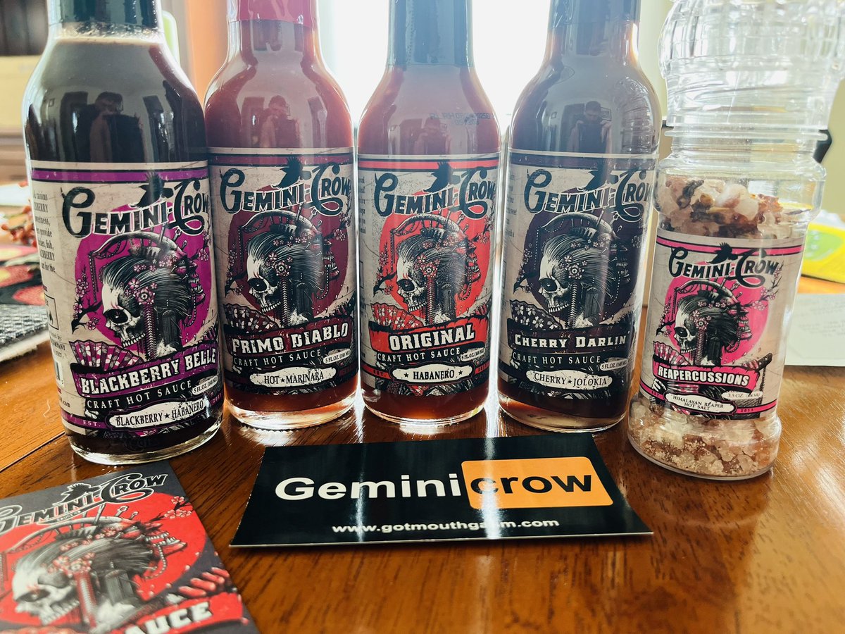ChadFromAlbany's tweet photo. I was so happy seeing @GeminiCrow at @ricomiccon this year! They have so many incredible sauces and look forward to trying some new ones. Check them out if you love amazing craft sauces. @davidlagreca1 @NationsCorner #RICC #BustedOpen247 #KickItUpANotch #HotSauce @SpicedBlog https://t.co/rFYzkd21Pn