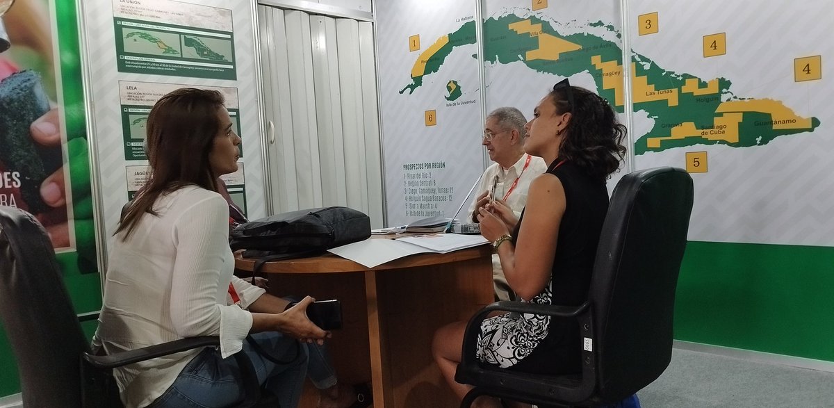 Geominera_SA's tweet photo. ¡Estamos en #Fihav2023!

La Feria, que tendrá lugar hasta el día 11, nos permite promover las potencialidades de la #Geología y la #Minería en #Cuba. 

Desde la jornada inaugural sostenemos intercambios con entidades interesadas en nuestra labor.

#DeSólidasOportunidades https://t.co/JudCiWPh1E