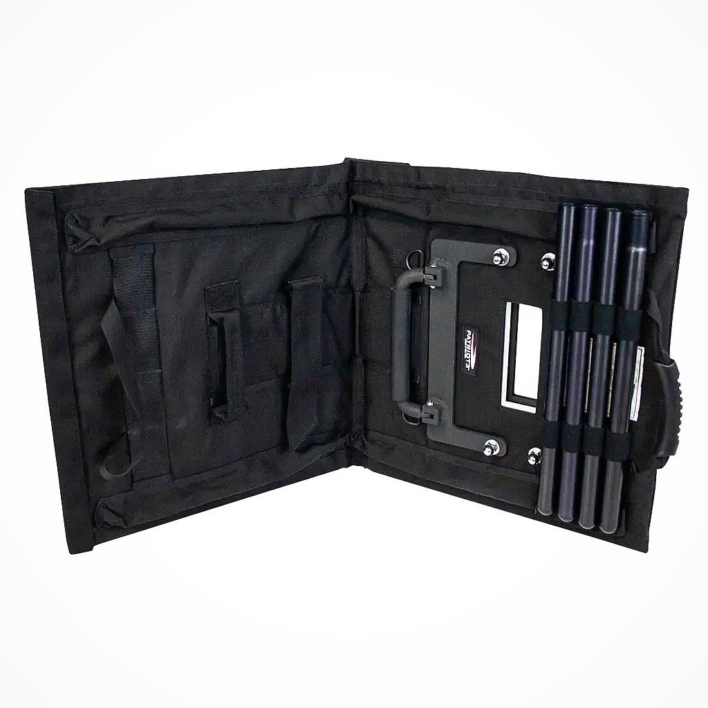 Patriot3Inc's tweet photo. The industry’s first combo #ActiveShooter Entry Kit, containing entry tools and ballistic shield!
The Kit includes (3) 20” @Ratools247 entry tools-RatBar, RatSledge, RatCutter-and MINUTEMAN 2 Folding #BallisticShield.
USA made and ergonomically designed for rapid deployment. https://t.co/O9qSfR9qFL