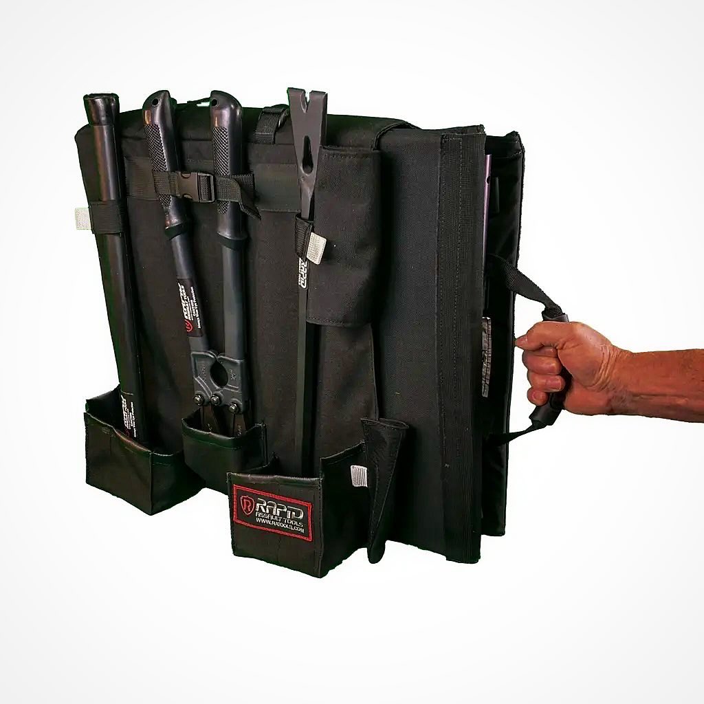 Patriot3Inc's tweet photo. The industry’s first combo #ActiveShooter Entry Kit, containing entry tools and ballistic shield!
The Kit includes (3) 20” @Ratools247 entry tools-RatBar, RatSledge, RatCutter-and MINUTEMAN 2 Folding #BallisticShield.
USA made and ergonomically designed for rapid deployment. https://t.co/O9qSfR9qFL