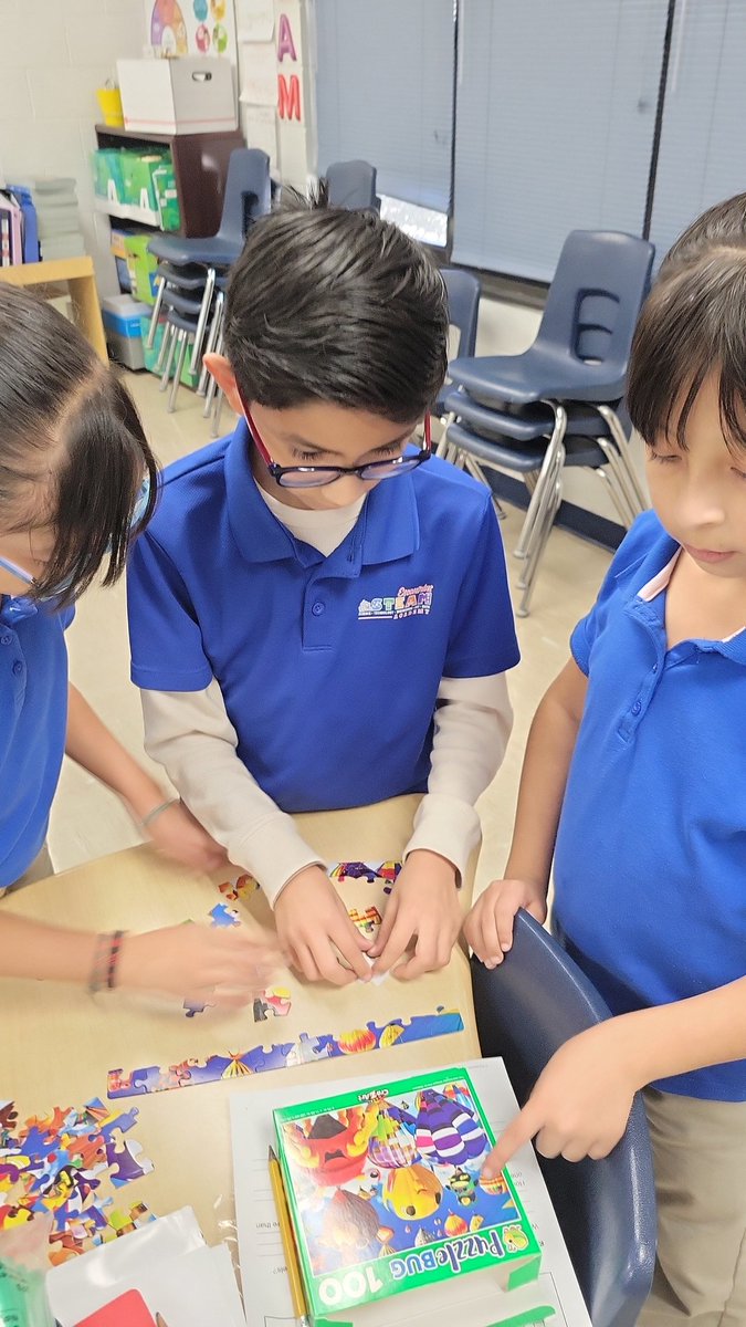 SJP_Perez_EES's tweet image. Stemscopes Puzzle Mania to represent the relationship between fractions and decimals. #mathfun#EscontriasSTEAM#WINTeam