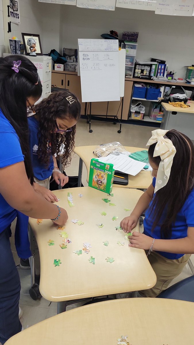 SJP_Perez_EES's tweet image. Stemscopes Puzzle Mania to represent the relationship between fractions and decimals. #mathfun#EscontriasSTEAM#WINTeam