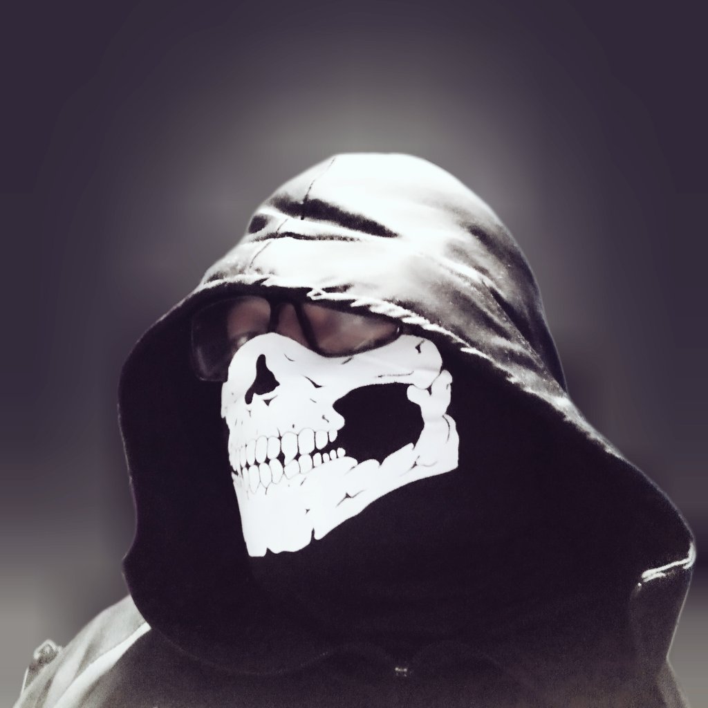 #NuevaFotoDePerfil su amigo OLD SKULL