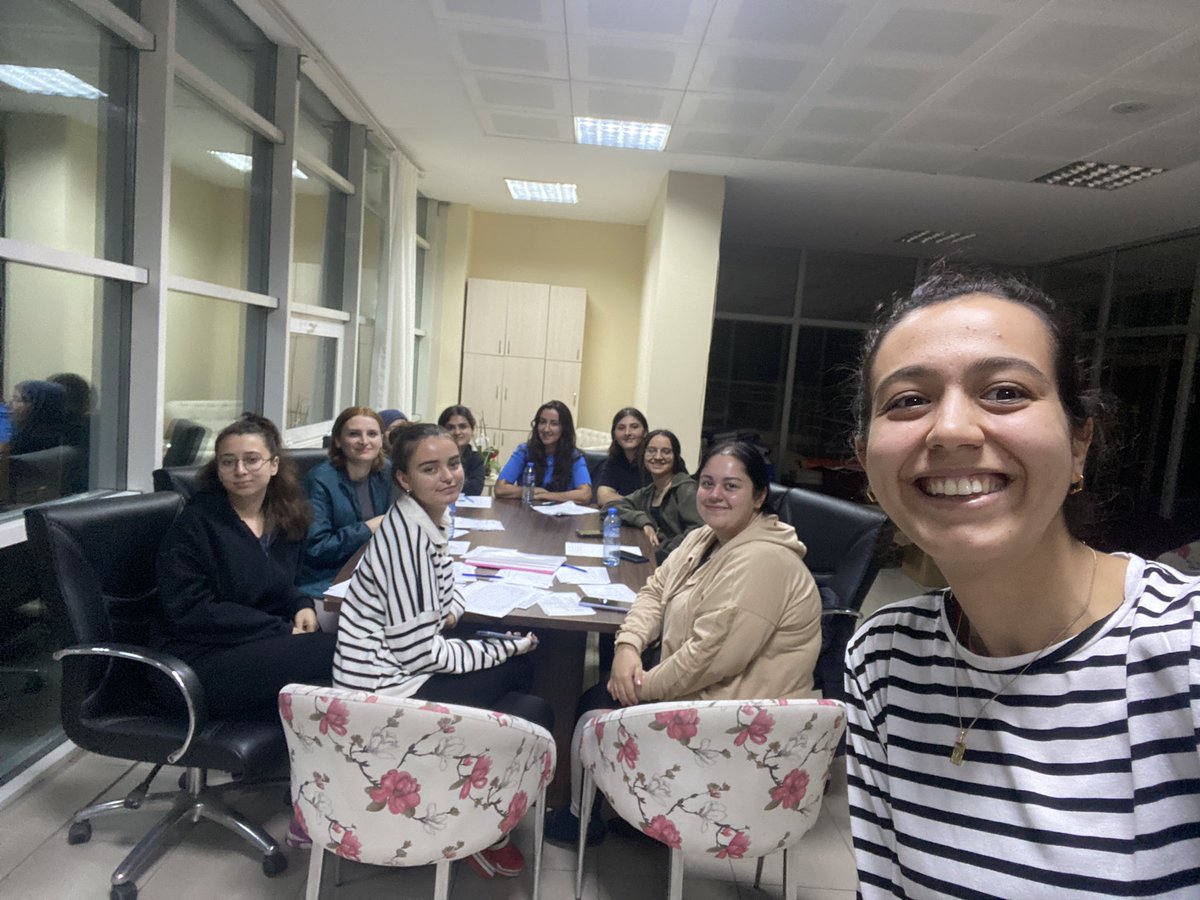 genclerleegitim's tweet photo. Yurt Tıme Spor Projesiyle yurdumuzda hep spor yapıp hem de çalışıp kendilerini geliştiren yurt tıme öğrencilerimizle bir araya geldik.
Bilgi alışverişinde bulunup; projeler hakkında tartıştık 🤍
@selimakGSB @EdirneKYGM @GSB_Edirne @GSB_KYGM @MineTemel189123 https://t.co/UCrL8O4HPz