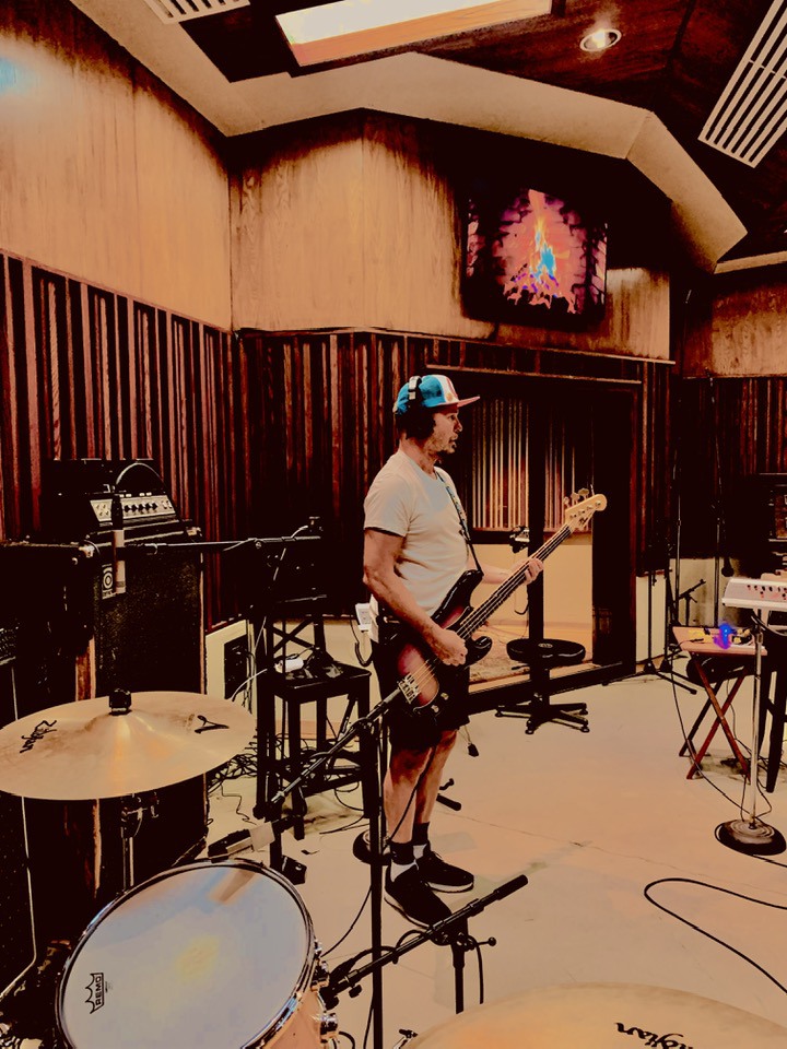 demetriosns's tweet image. Richard Stuverud - "More captured moments @ Singing Serpent Studios. San Diego. Good times!" facebook.com/watch/?v=33651… #RichardStuverud #BenMoore #NealWalter #JeffAment