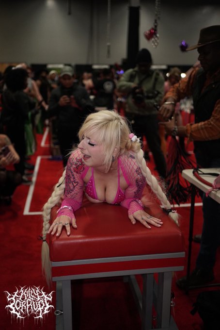 Pain princess on display ✨💖👑🌸 https://t.co/pTMPnCsenR